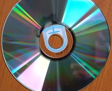 Etiquettes de dissuasion avec leurre contre les vols des CD