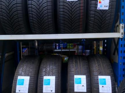 Seasonal tire storage label